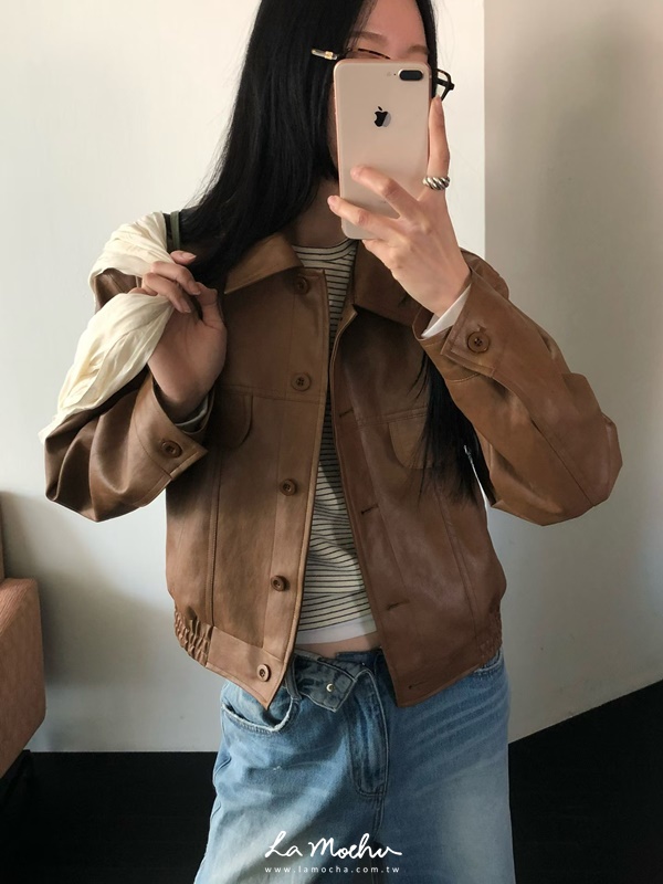 下擺縮口排扣皮革外套